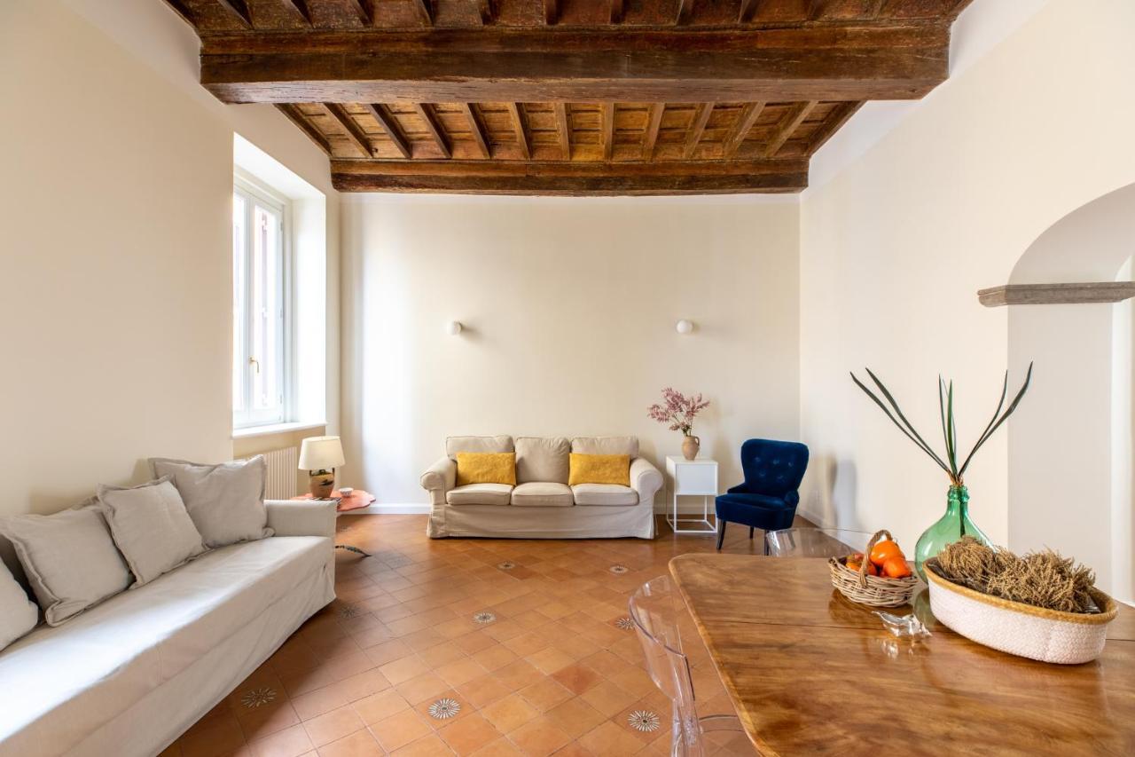 Iflat The Flowers Of Apartment Rome